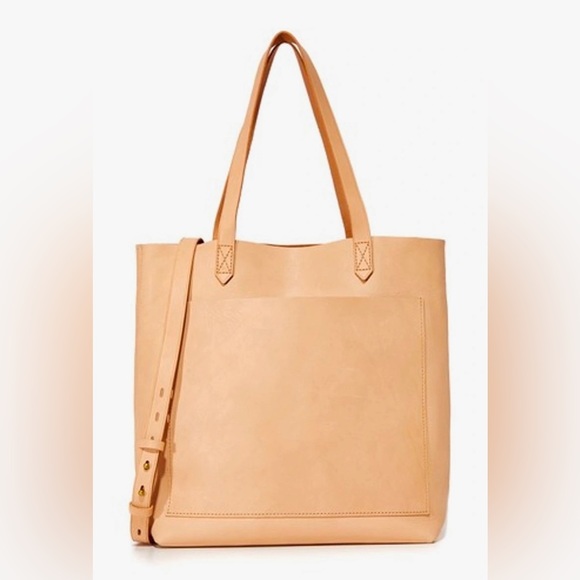 Madewell Handbags - Madewell The Medium Transport Tote in Linen